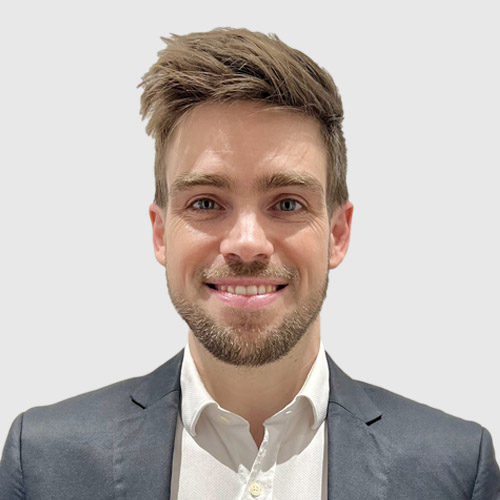 Maxime C. - Karbet Consulting